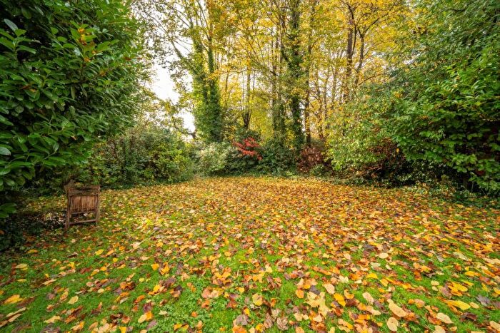 1 Bedroom Flat For Sale In Shepherds Hill, Highgate, N6