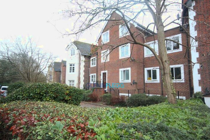 2 Bedroom Apartment To Rent In Upton Park, Slough, SL1
