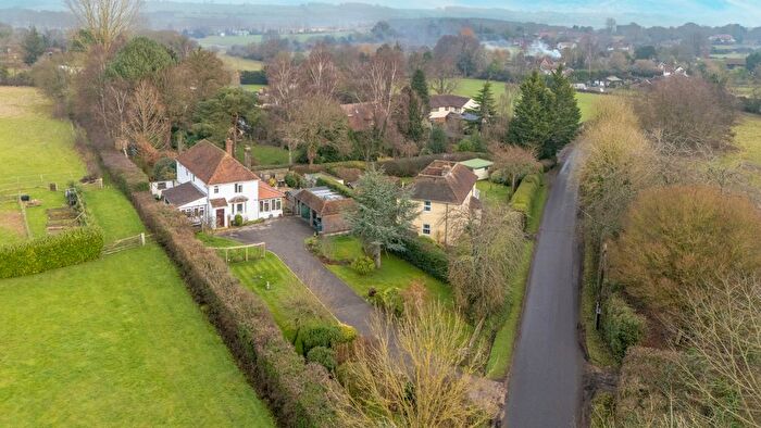 3 Bedroom Detached House For Sale In Egerton Road, Charing, TN27