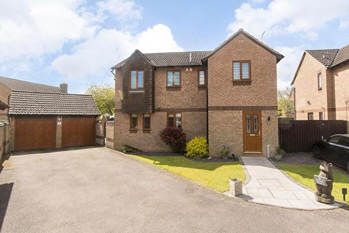 4 Bedroom Detached House For Sale In Heycock Close, Fleckney, LE8