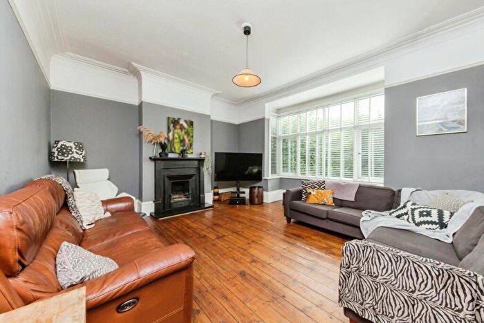6 Bedroom Terraced House For Sale In Longton Road, Stoke-on-Trent, ST4