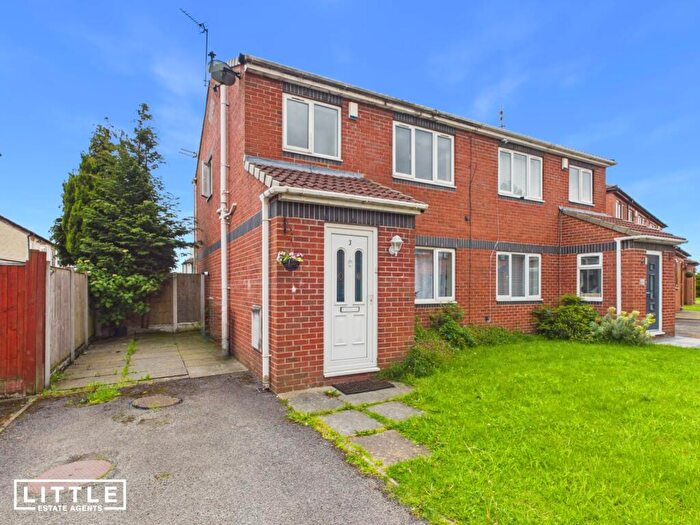 3 Bedroom Semi-Detached House For Sale In West View Close, Liverpool, L36