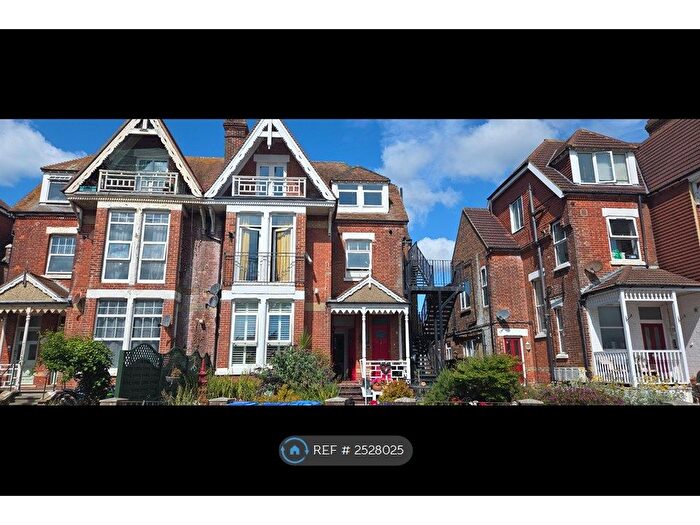 2 Bedroom Maisonette To Rent In St. Catherines Road, Littlehampton, BN17