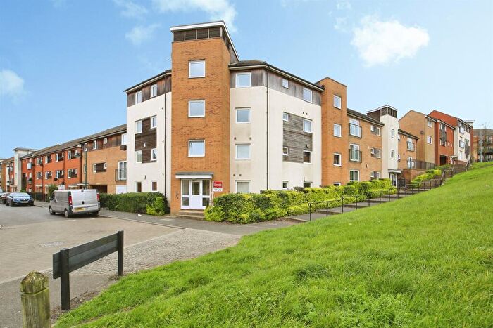 2 Bedroom Flat For Sale In Brickstead Road, Hampton Centre, Peterborough, PE7