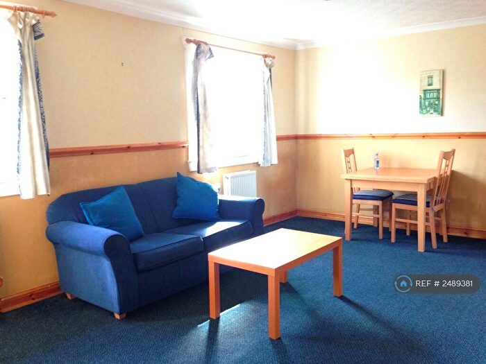 2 Bedroom Flat To Rent In Claverhouse Drive, Edinburgh, EH16