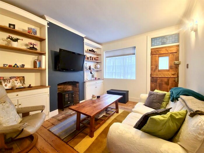 2 Bedroom Terraced House To Rent In Vincent Road, Kingston Upon Thames, KT1