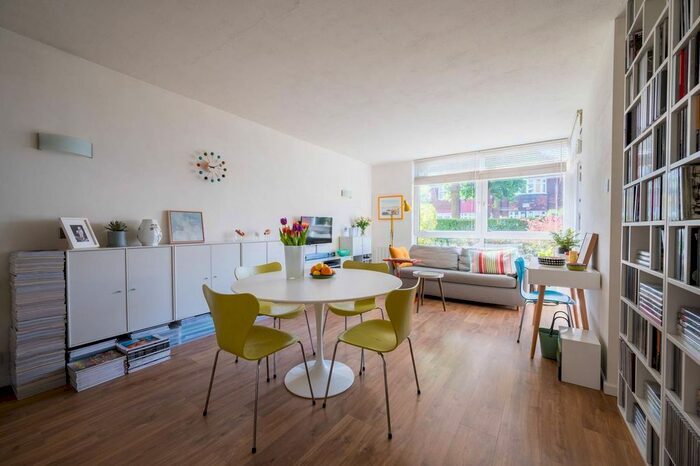 1 Bedroom Flat To Rent In Wricklemarsh Road, Blackheath, London, SE3