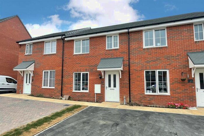 3 Bedroom Terraced House To Rent In Spa Chase, Bourne, PE10