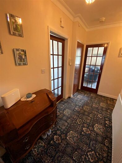 2 Bedroom Detached Bungalow For Sale In Doncaster Road, Conisbrough, DN12