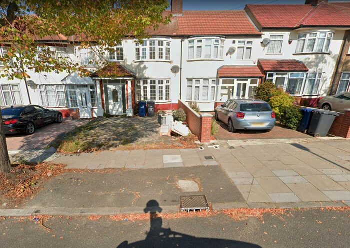 4 Bedroom Terraced House To Rent In Sunnycroft Road, Southall UB1