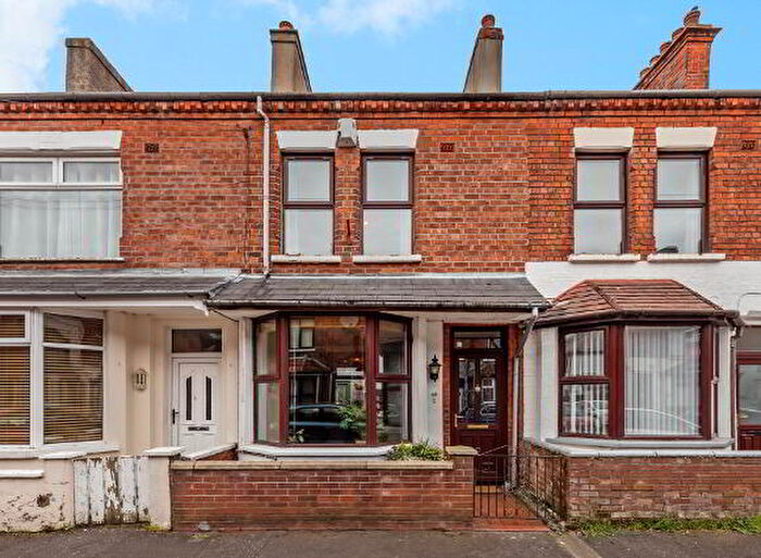 3 Bedroom Mid Terraced House For Sale In Lichfield Avenue, Belfast, BT5