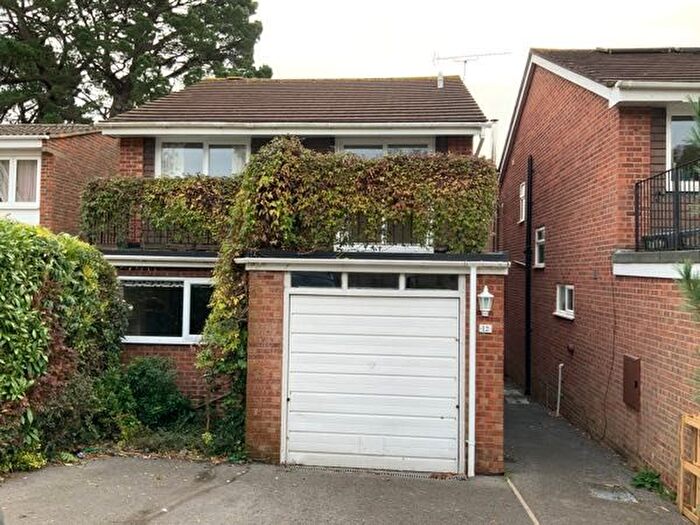 4 Bedroom Detached House To Rent In Hamble-Le-Rice, Southampton, SO31