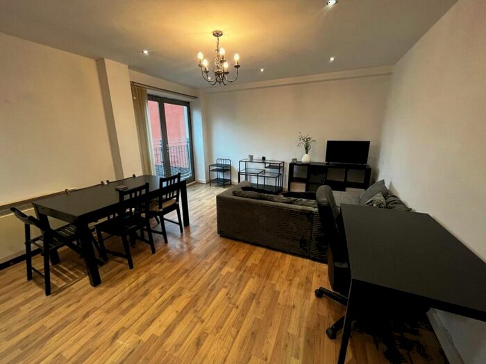 2 Bedroom Apartment To Rent In Aytoun Street, Manchester, M1