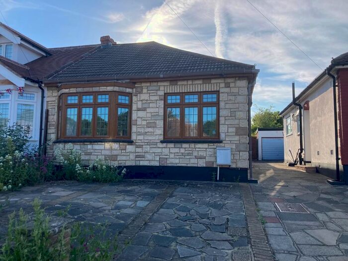 2 Bedroom Semi-Detached Bungalow To Rent In Derby Avenue, Upminster, RM14