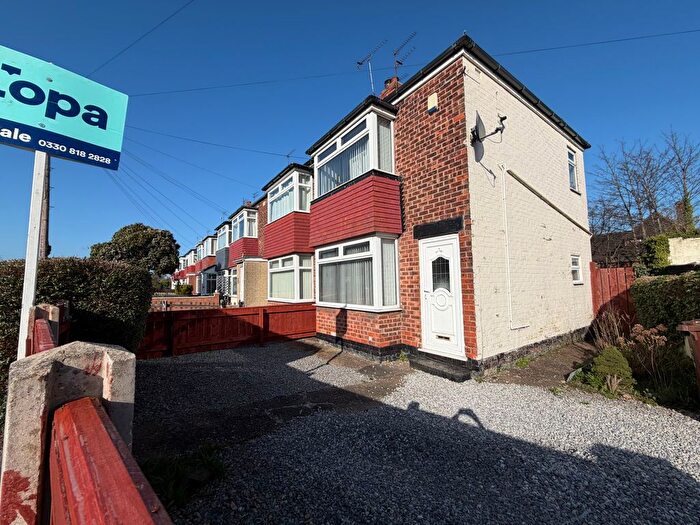2 Bedroom End Of Terrace House For Sale In Dayton Road, Hull, HU5