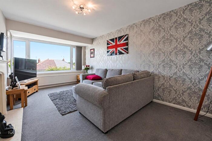 2 Bedroom Semi-Detached Bungalow For Sale In Outwood Avenue, Clifton, Swinton, Manchester, M27