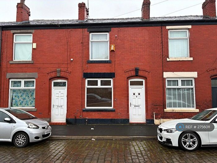 3 Bedroom Terraced House To Rent In Reform Street, Rochdale, OL12