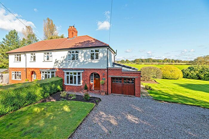 3 Bedroom Semi-Detached House For Sale In Stable Lane, Mouldsworth, Chester, CH3