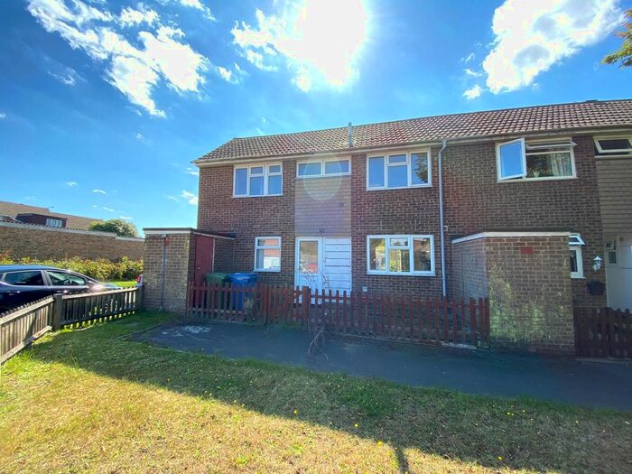 4 Bedroom End Terrace House To Rent In Vandyke, Bracknell, Berkshire, RG12