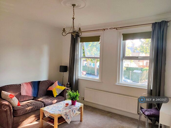 1 Bedroom Flat To Rent In Lewis Road, Sutton, SM1