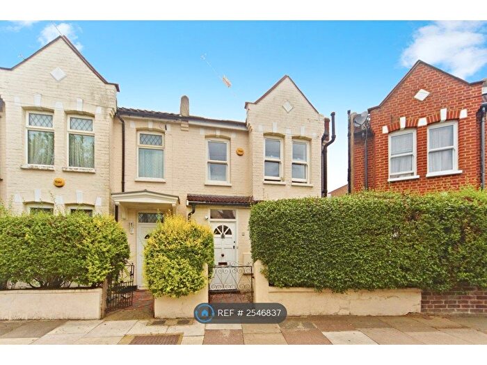 3 Bedroom End Of Terrace House To Rent In Keble Street, London, SW17