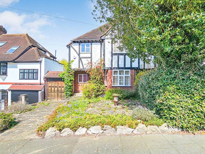 3 Bedroom Semi Detached House For Sale In Wood Ride, Petts Wood, Orpington, Kent, BR5