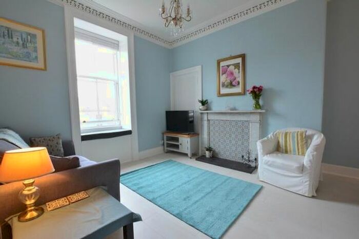 1 Bedroom Flat To Rent In West Newington Place, Newington, Edinburgh, EH9