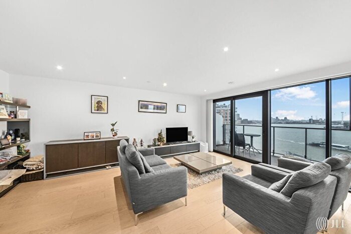 3 Bedroom Flat For Sale In Yablsey Street London, E14