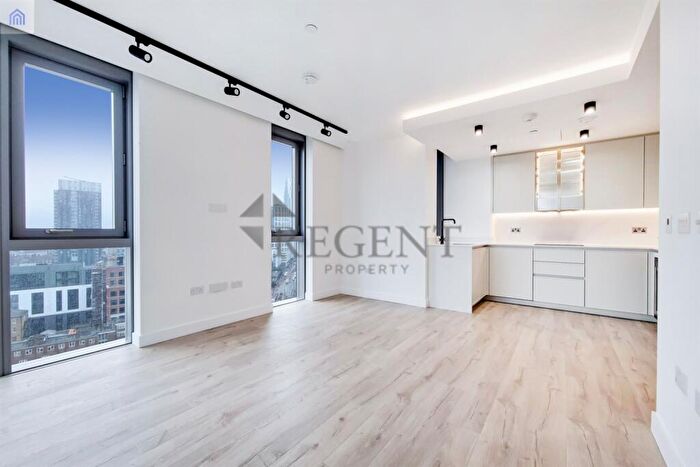 2 Bedroom Apartment To Rent In Valencia Tower, Bollinder Place, EC1V
