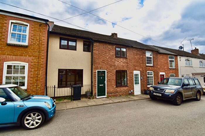 3 Bedroom Terraced House To Rent In Manor Road, Kingsthorpe, Northampton, NN2