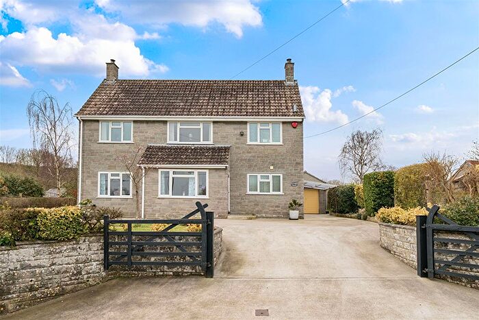 3 Bedroom Detached House For Sale In Knole. Langport, Somerset, TA10