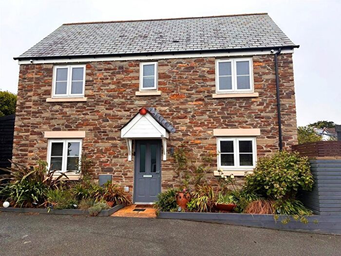 3 Bedroom Detached House For Sale In Wheal Albert Road, Goonhavern, TR4