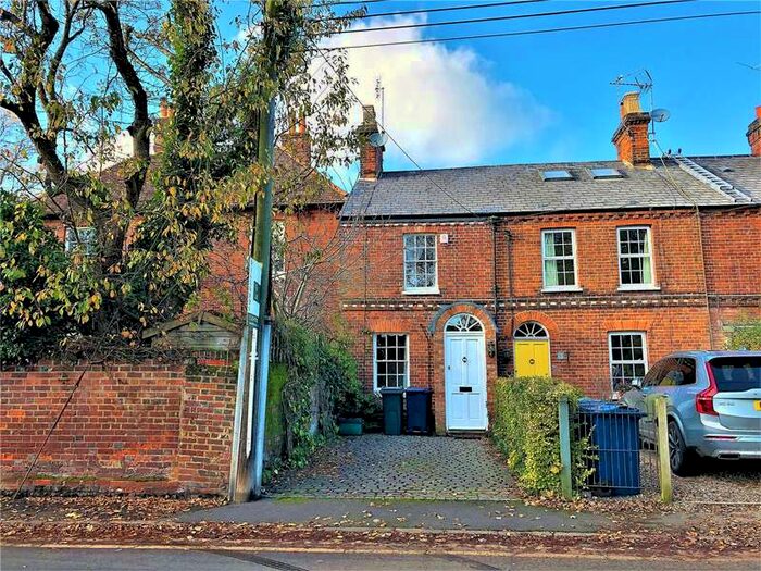 2 Bedroom Terraced House To Rent In Cambridge Road, Marlow, Buckinghamshire, SL7