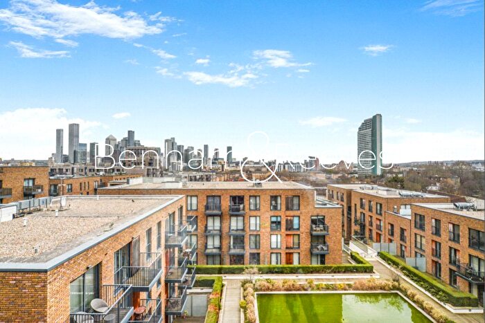 3 Bedroom Duplex To Rent In Whiting Way, London, SE16