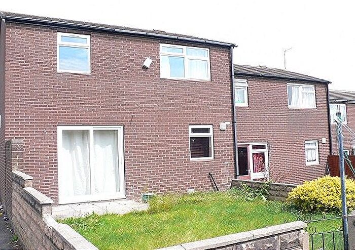 2 Bedroom End Of Terrace House To Rent In Cottingley Crescent, Cottingley, West Yorkshire, LS11