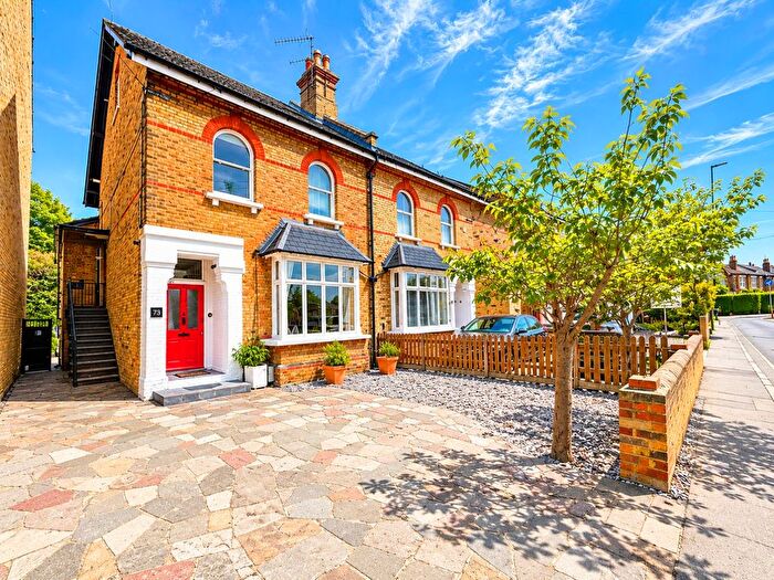 1 Bedroom Maisonette For Sale In Gresham Road, Staines-Upon-Thames, TW18
