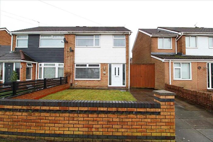 3 Bedroom Semi-Detached House For Sale In Weaver Avenue, Kirkby, L33