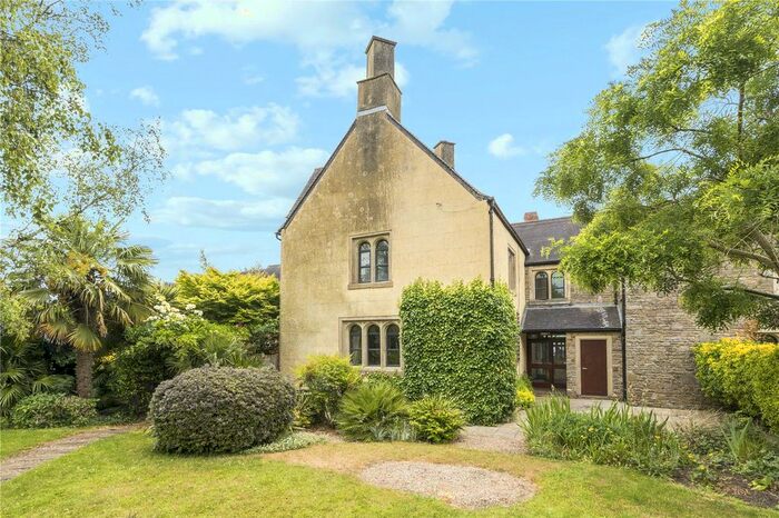 4 Bedroom Detached House For Sale In West End, Wickwar, South Gloucestershire, GL12