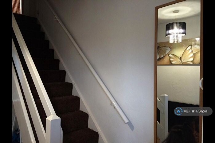 4 Bedroom Flat To Rent In Brion Place, London, E14
