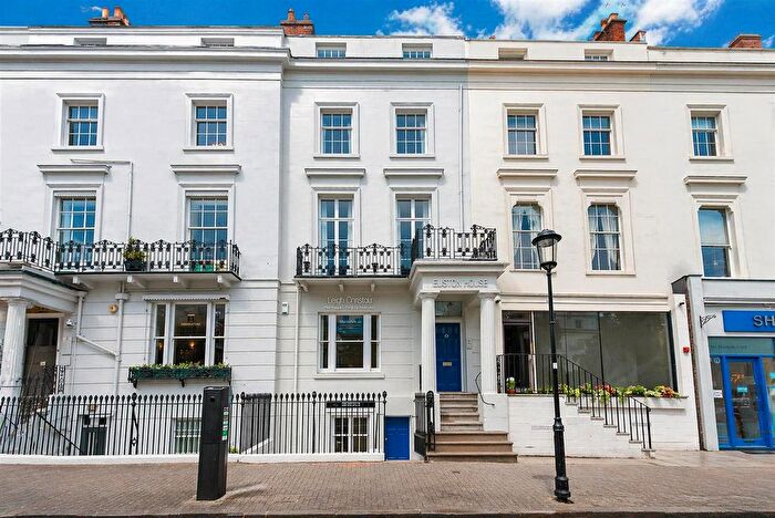 4 Bedroom Town House To Rent In Euston Place, Leamington Spa, CV32