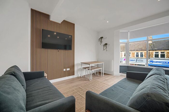 6 Bedroom Terraced House To Rent In Albany Road, Roath, CF24