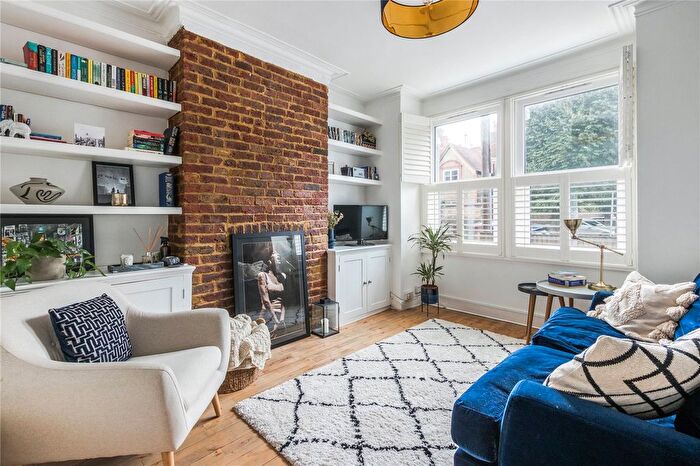 1 Bedroom Flat To Rent In Smallwood Road, London, SW17