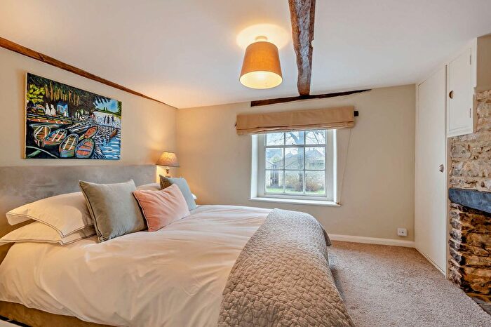 2 Bedroom Terraced House For Sale In Oak Street, Lechlade, Gloucestershire, GL7