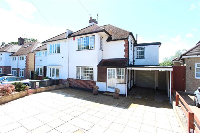 4 Bedroom Semi-Detached House For Sale In Oakwood Crescent, London, N21