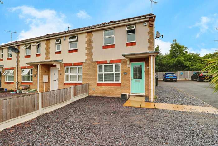 2 Bedroom End Of Terrace House To Rent In Stirling Close, Rayleigh, SS6