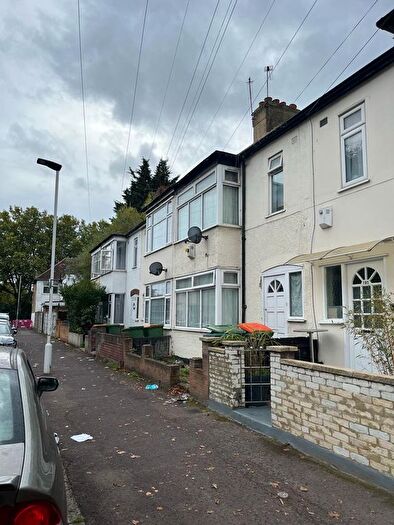 4 Bedroom Terraced House To Rent In Grantham Road, Manor Park/Ilford, E12