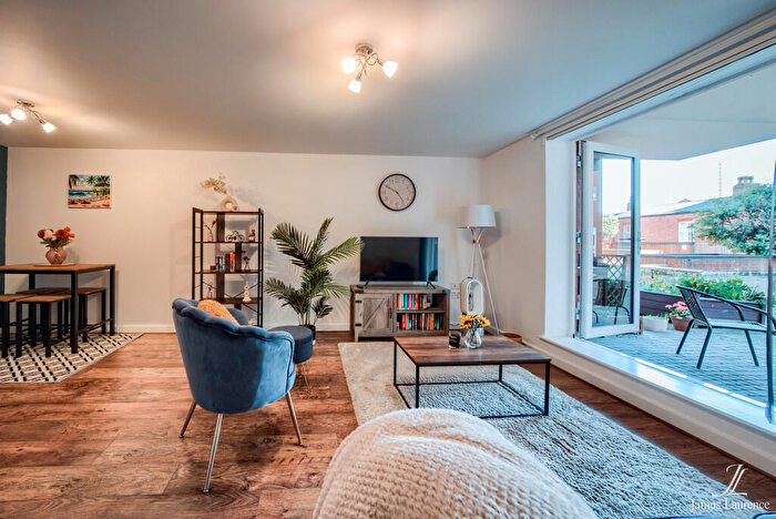 1 Bedroom Apartment For Sale In Heritage Court, Warstone Lane, Jewellery Quarter, B18