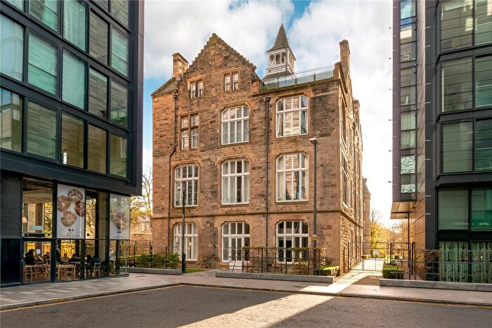 3 Bedroom Flat For Sale In Simpson Loan, Edinburgh, Midlothian, EH3