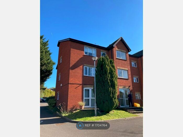 1 Bedroom Flat To Rent In Cobden Court, Southampton, SO18