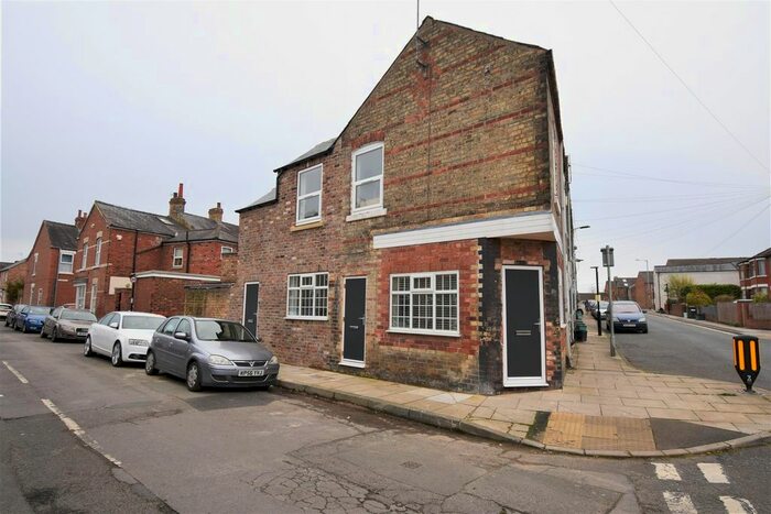 1 Bedroom Flat To Rent In Livingstone Street, York YO26